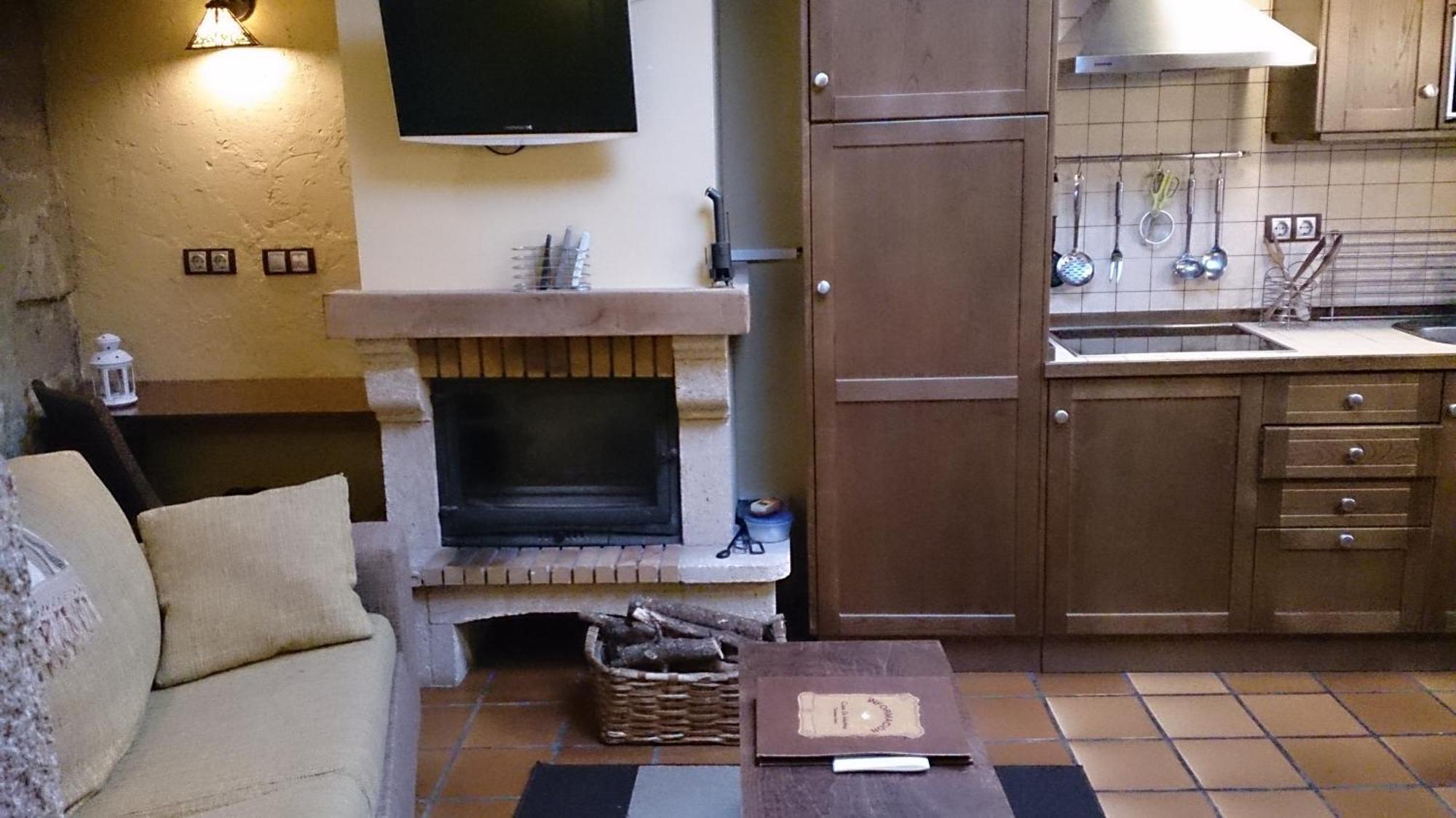 Aldea Os Muinos Guest House As Mirans Bagian luar foto