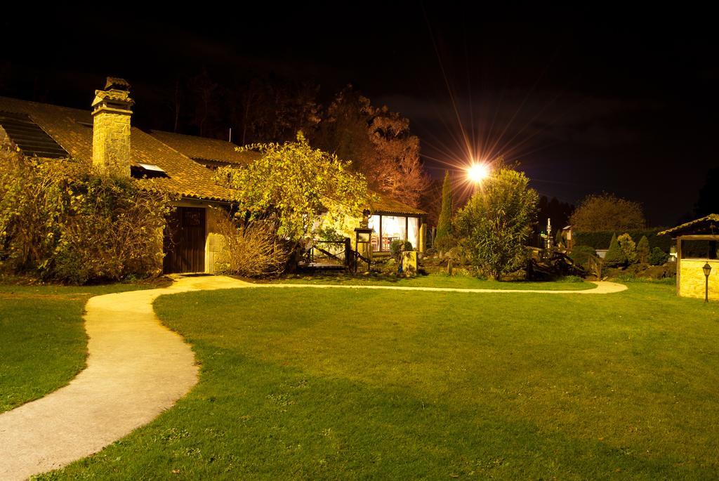 Aldea Os Muinos Guest House As Mirans Bagian luar foto