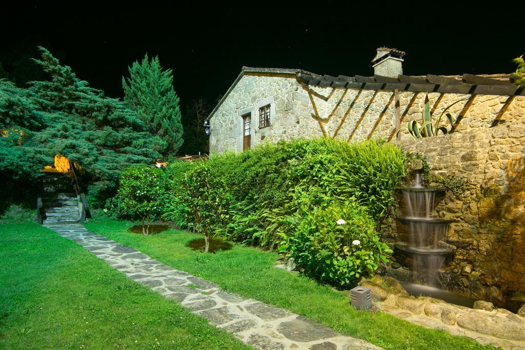 Aldea Os Muinos Guest House As Mirans Bagian luar foto
