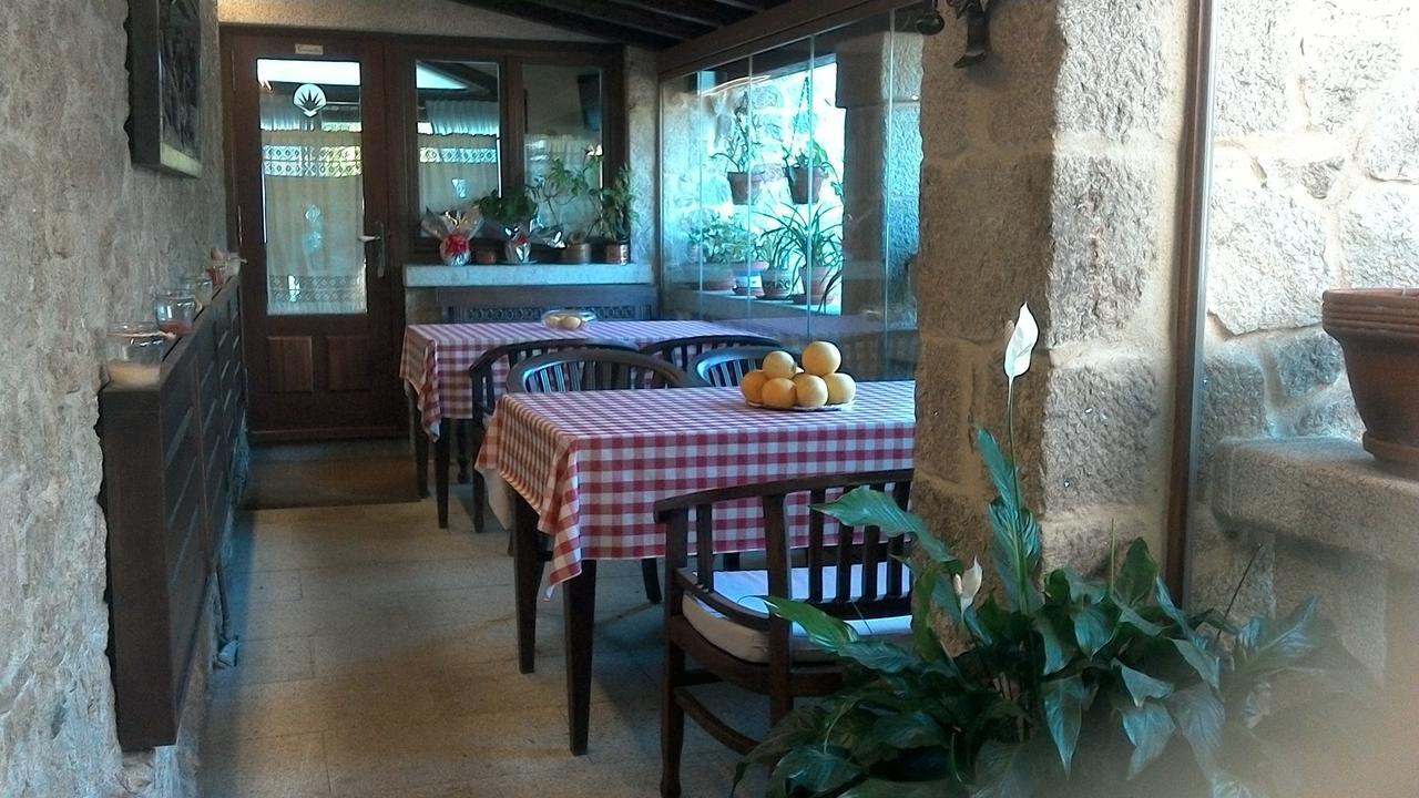 Aldea Os Muinos Guest House As Mirans Bagian luar foto