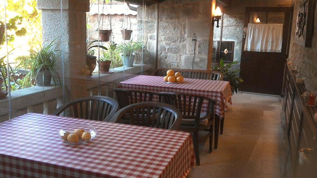 Aldea Os Muinos Guest House As Mirans Bagian luar foto