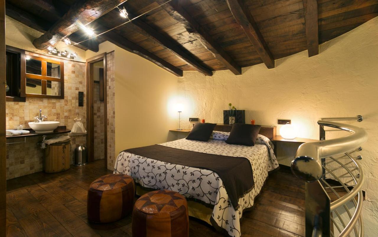 Aldea Os Muinos Guest House As Mirans Bagian luar foto